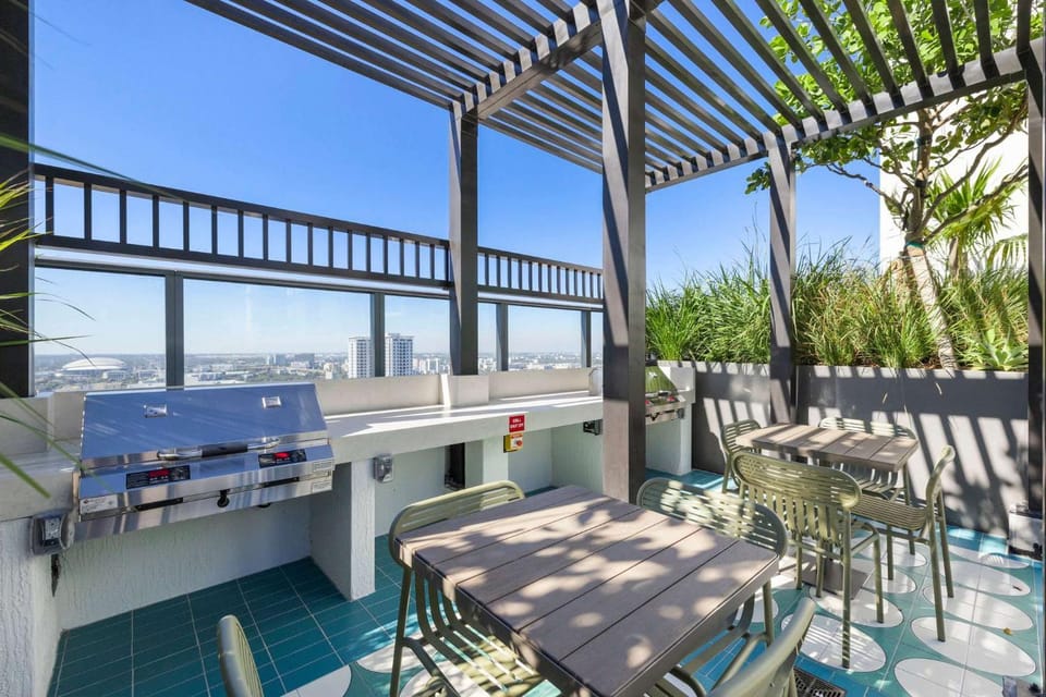 Property building, BBQ facilities, View (from property/room), Balcony/Terrace, Seating area