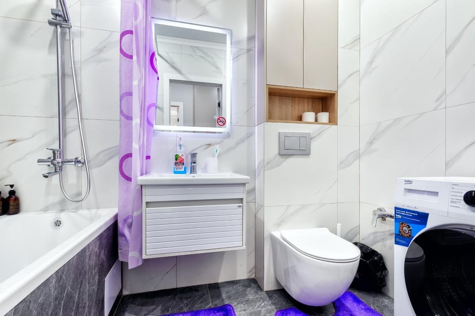 Shower, Toilet, Bathroom, Bath, towels
