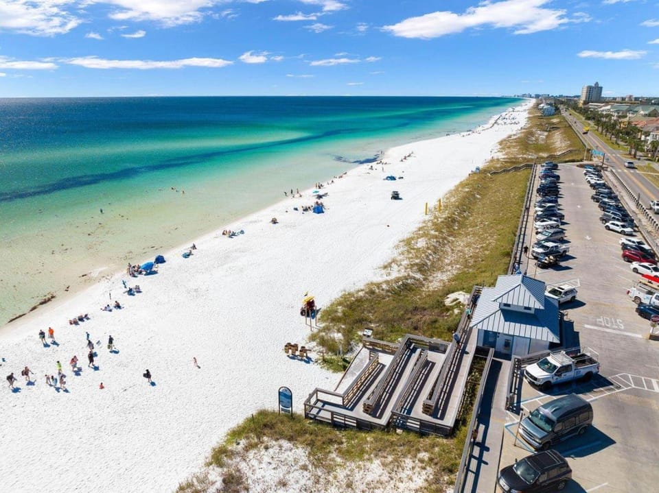 Driftwood Townhomes #3- Liv Salty House in Miramar Beach