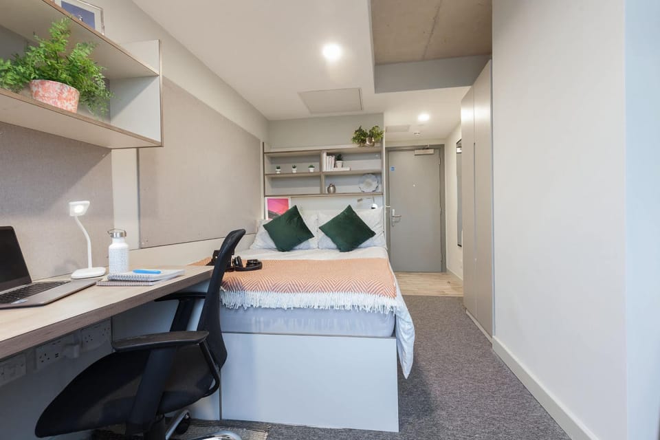 Bed, Bedroom