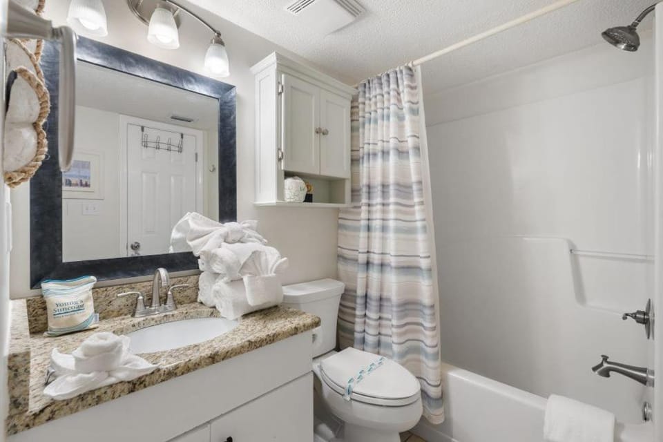 Clearwater 8C by Youngs Suncoast Apartment in Gulf Shores