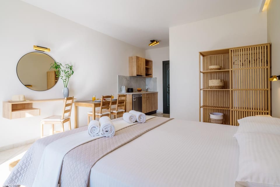Kitchen or kitchenette, Photo of the whole room, Bedroom, wardrobe