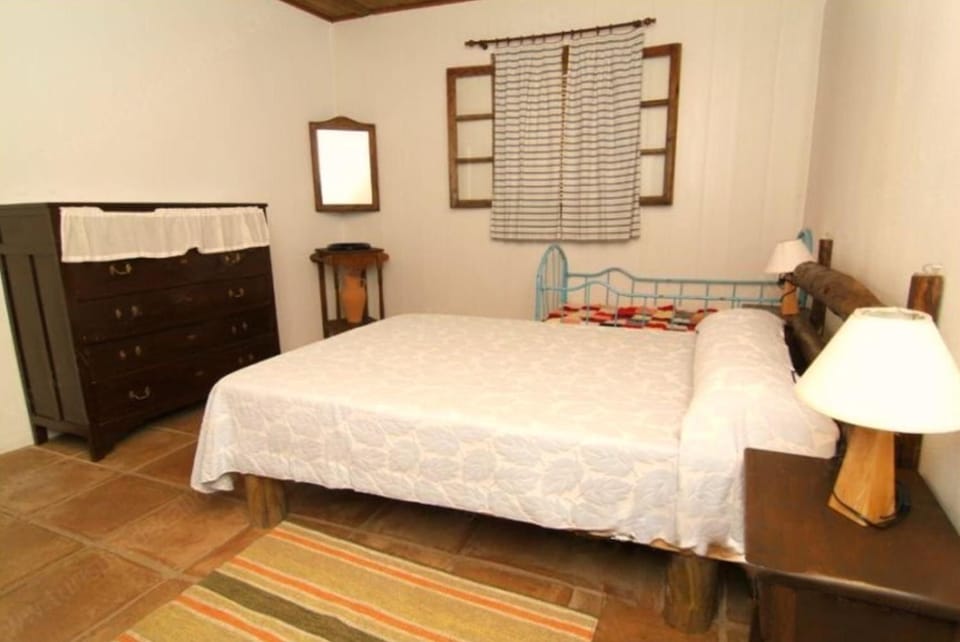 Bed, Kitchen or kitchenette, Photo of the whole room, Bedroom