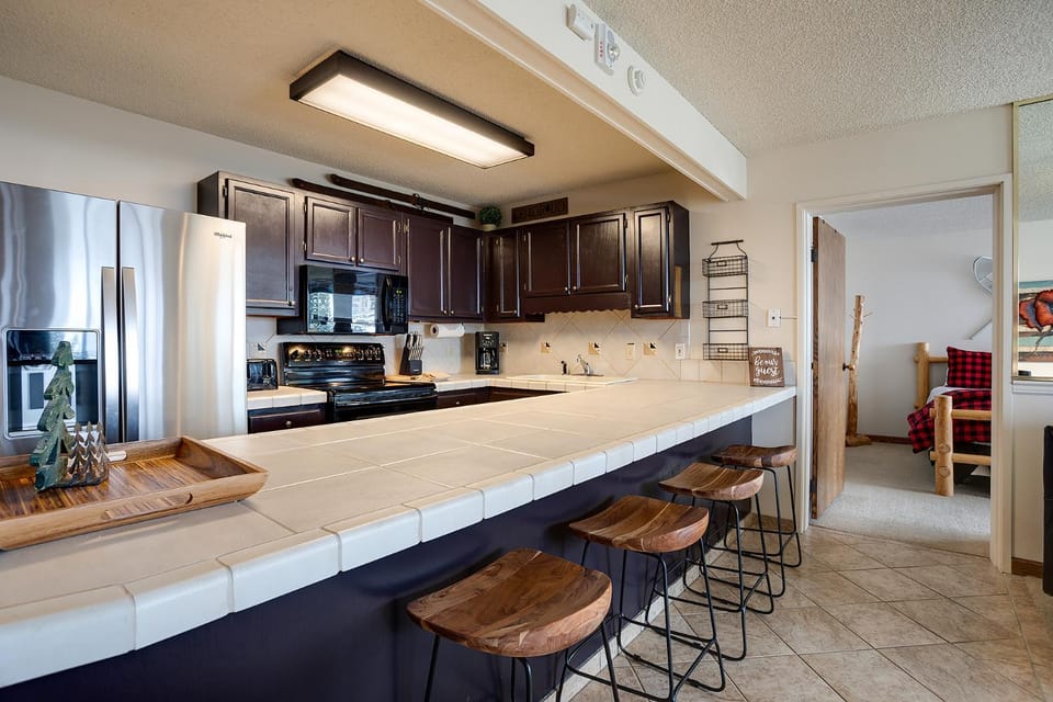 BT104 - Bronze Tree Condominiums by Mountain Resorts Apartment in Steamboat Springs