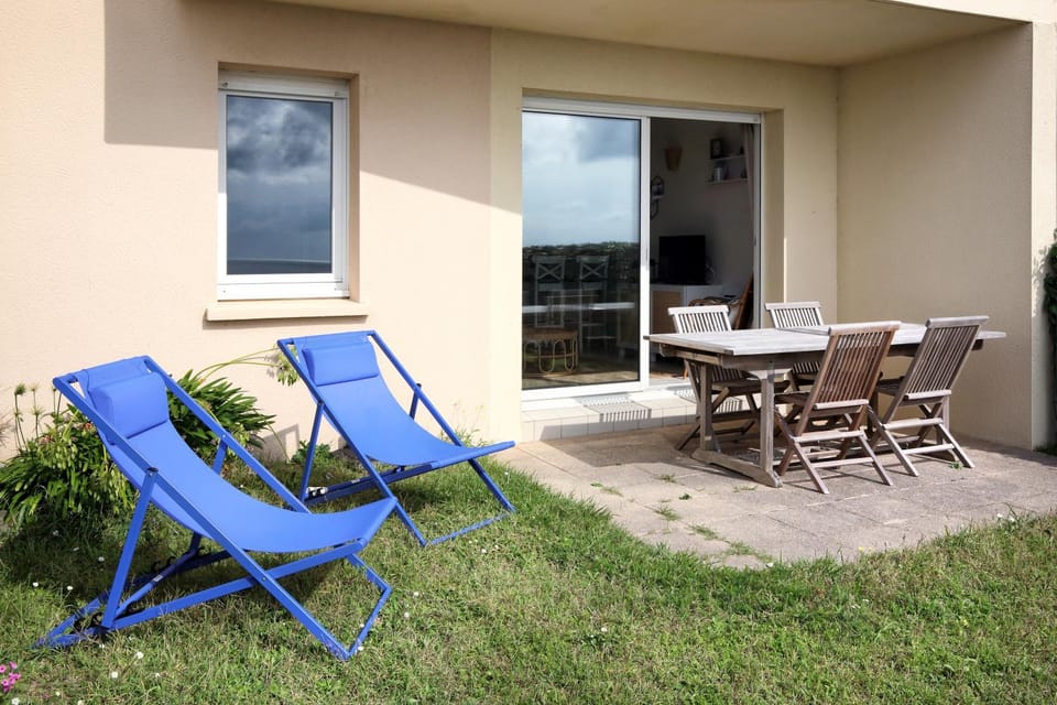 Patio, Garden, Garden, Balcony/Terrace, Beach
