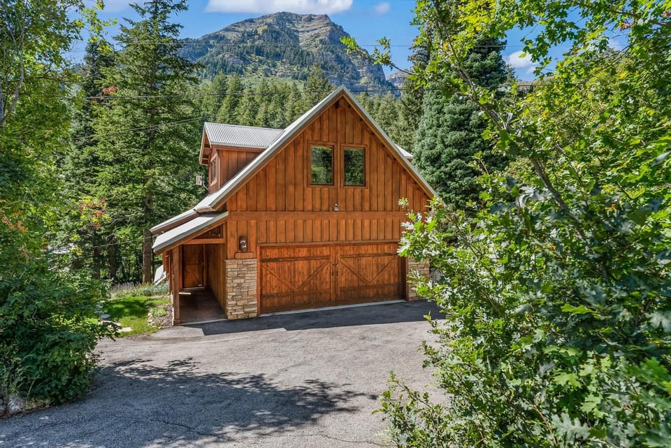Above It All - Serene Forest Setting, Backs to Stream, Flat Backyard, Updated House in Sundance