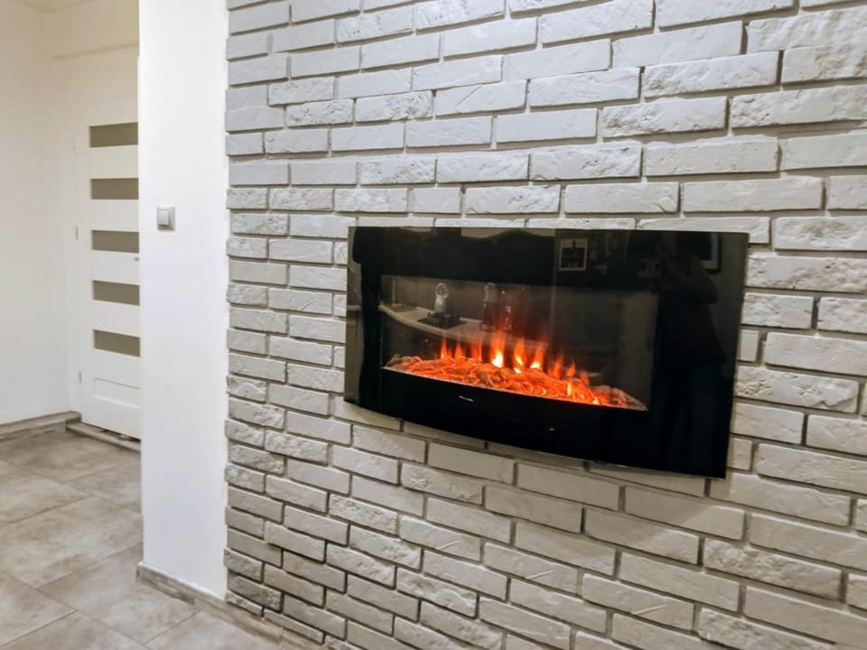 fireplace, kitchen