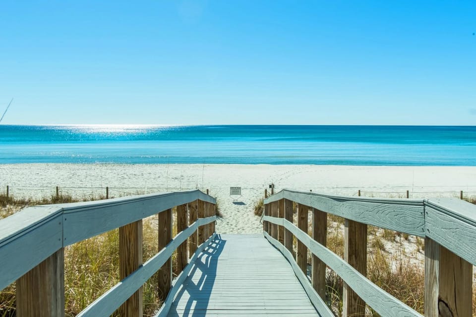 Ocean Reef 2203 by Emerald Coast Retreats House in Panama City Beach