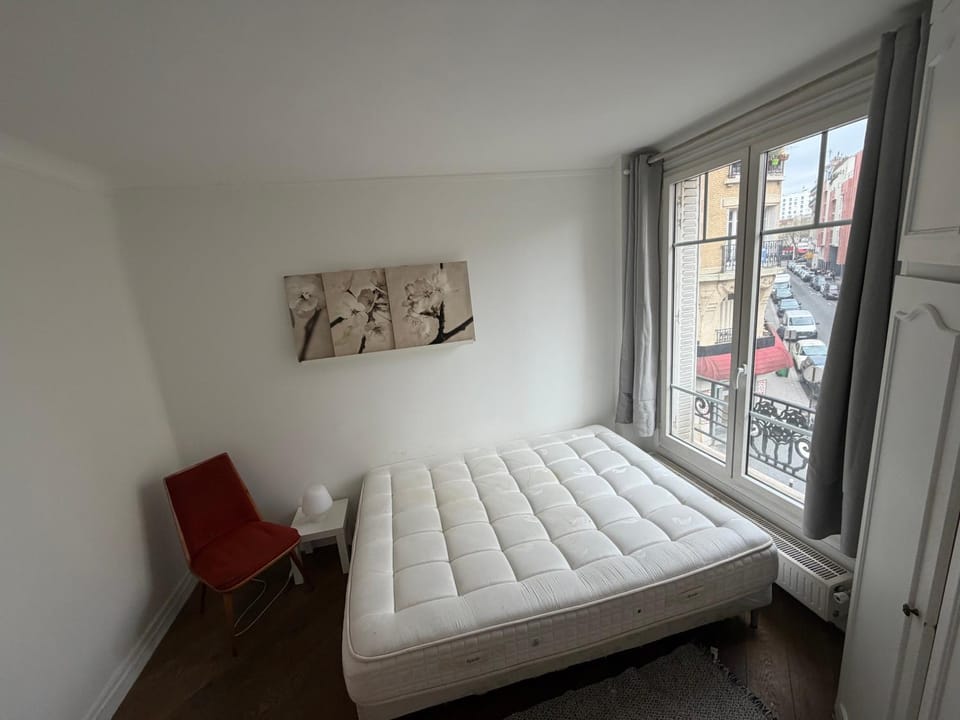 Le Marais République Paris Apartment in Paris