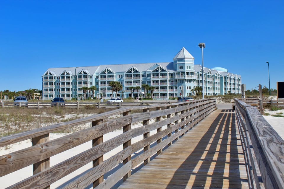 Grande Caribbean 418 by Youngs Suncoast Apartment in Orange Beach