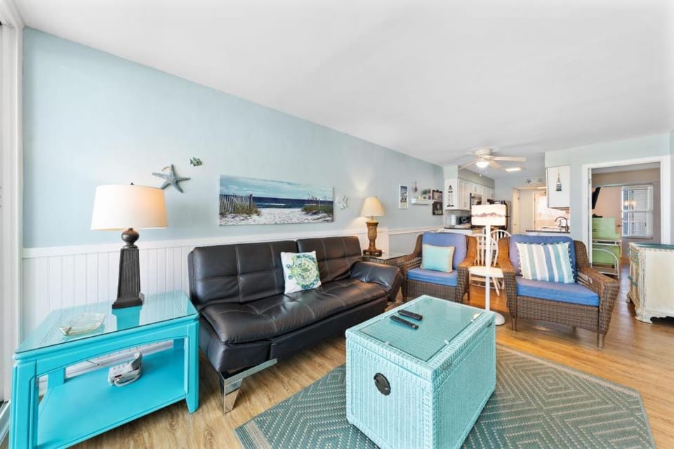Island Shores 356 by Youngs Suncoast Apartment in Gulf Shores