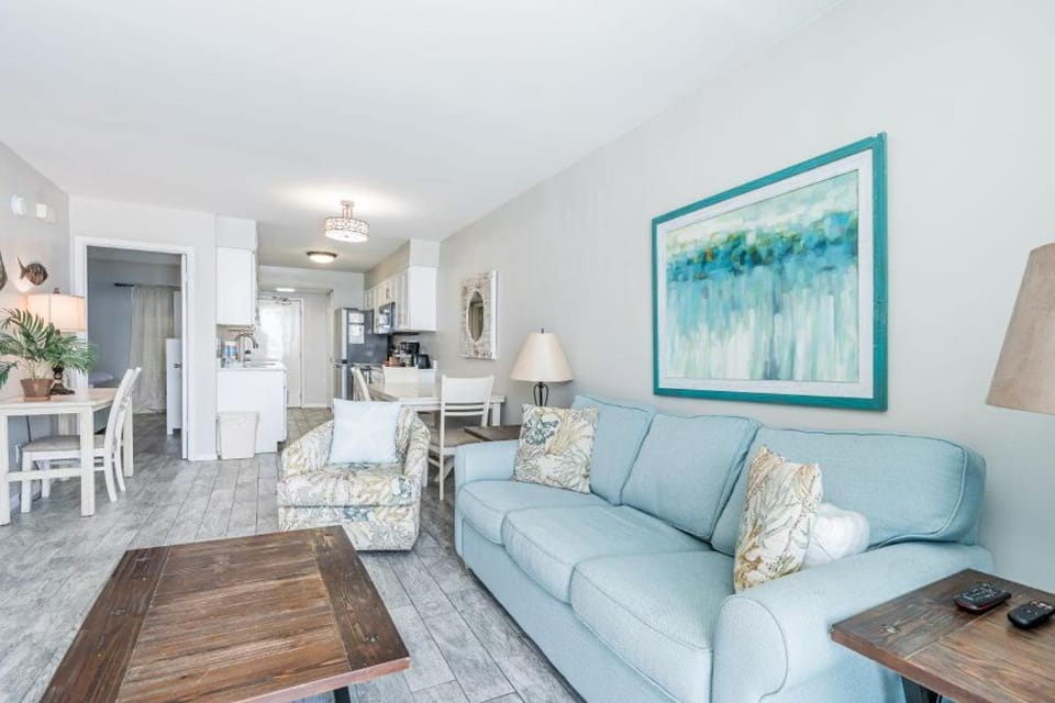 Island Shores 651 by Youngs Suncoast Apartment in Gulf Shores