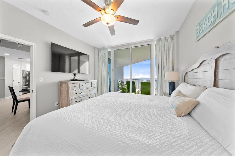 Lighthouse 515 by Youngs Suncoast Apartment in Gulf Shores