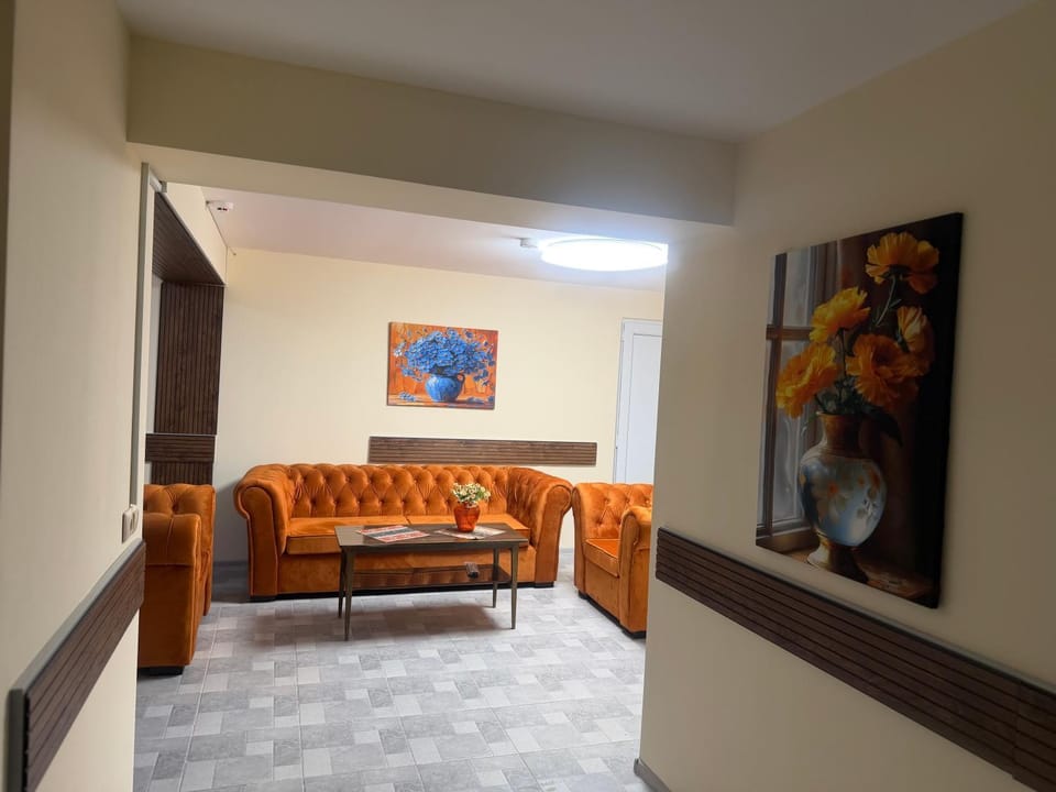 Decorative detail, Seating area