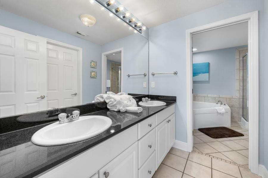 San Carlos 1907 by Youngs Suncoast Apartment in Gulf Shores