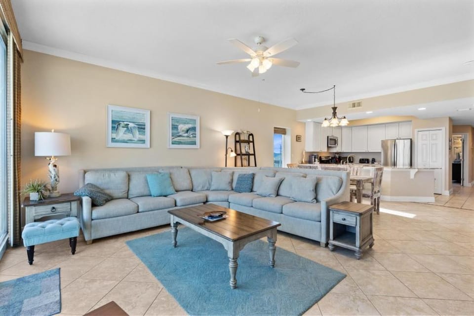 San Carlos 309 by Youngs Suncoast Apartment in Gulf Shores