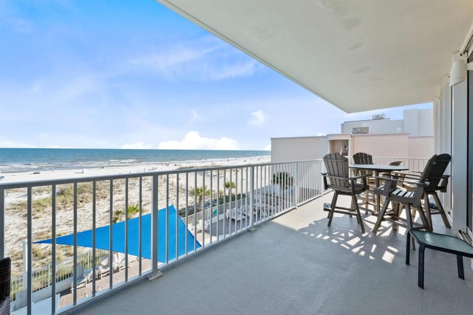 San Carlos 309 by Youngs Suncoast Apartment in Gulf Shores