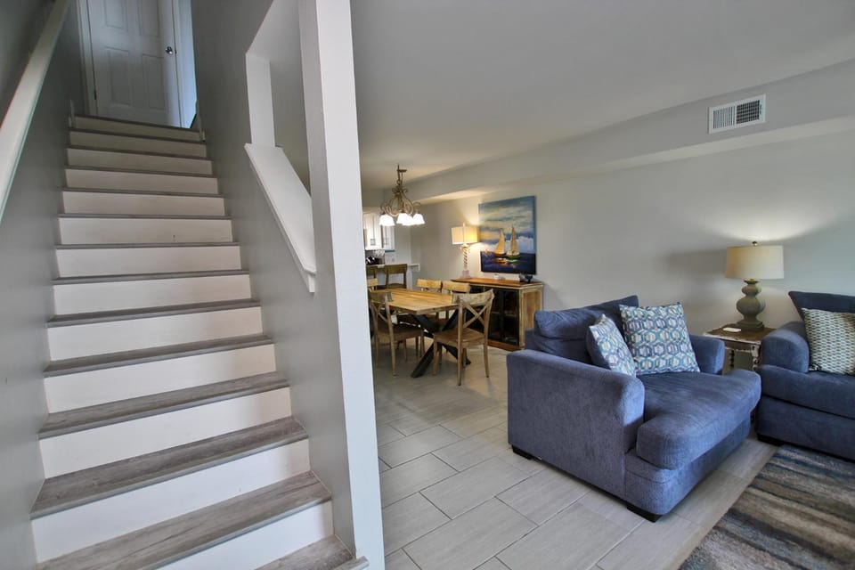 Summerhouse West 207B by Youngs Suncoast Apartment in West Beach