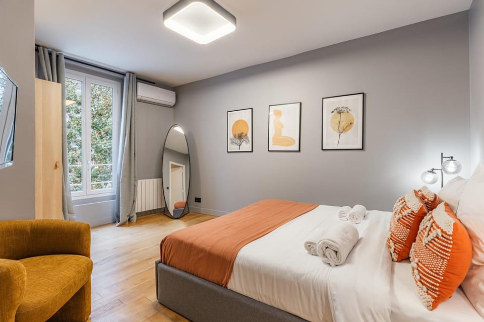 Bed, Bedroom