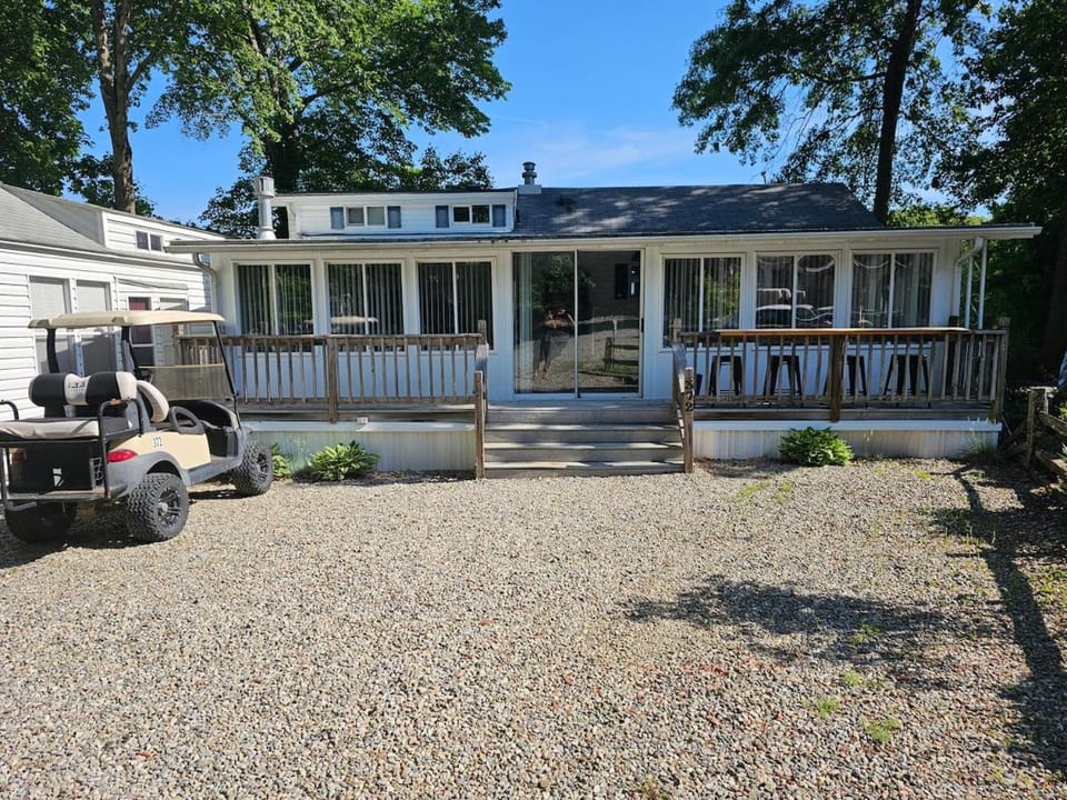 Serene Campground Getaway House in Preston