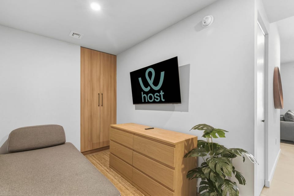 TV and multimedia, Seating area
