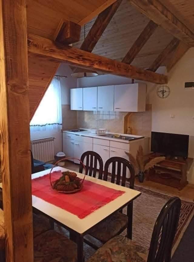 Vikendica SANA Vlašić House in Federation of Bosnia and Herzegovina