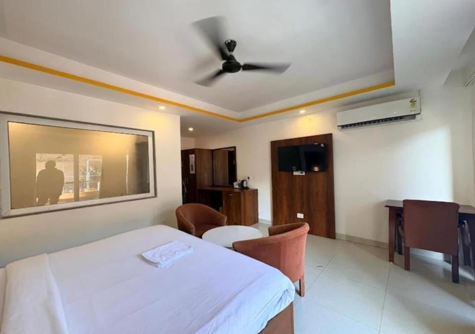 VedaVibe Tapovan Hotel in Rishikesh