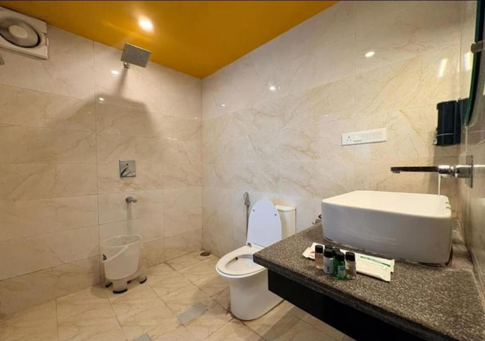 VedaVibe Tapovan Hotel in Rishikesh