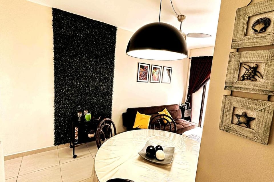 Apartamento Guarujá Enseada a 1 quadra da Praia Apartment in State of São Paulo