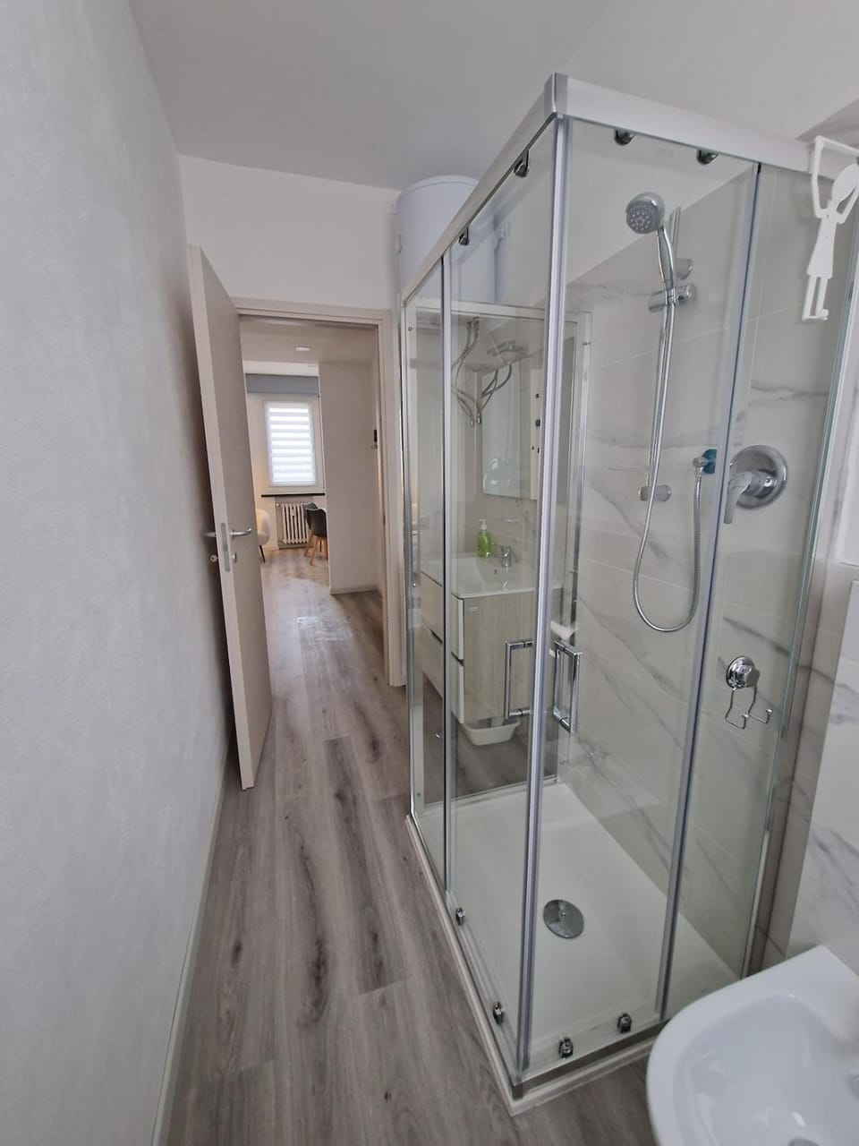 Shower, Bathroom
