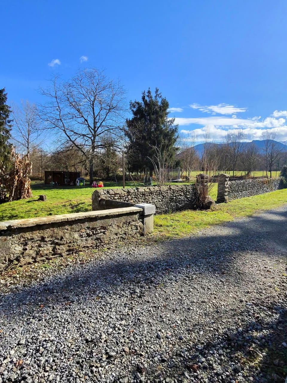 Property building, Day, Natural landscape, Garden, Garden view