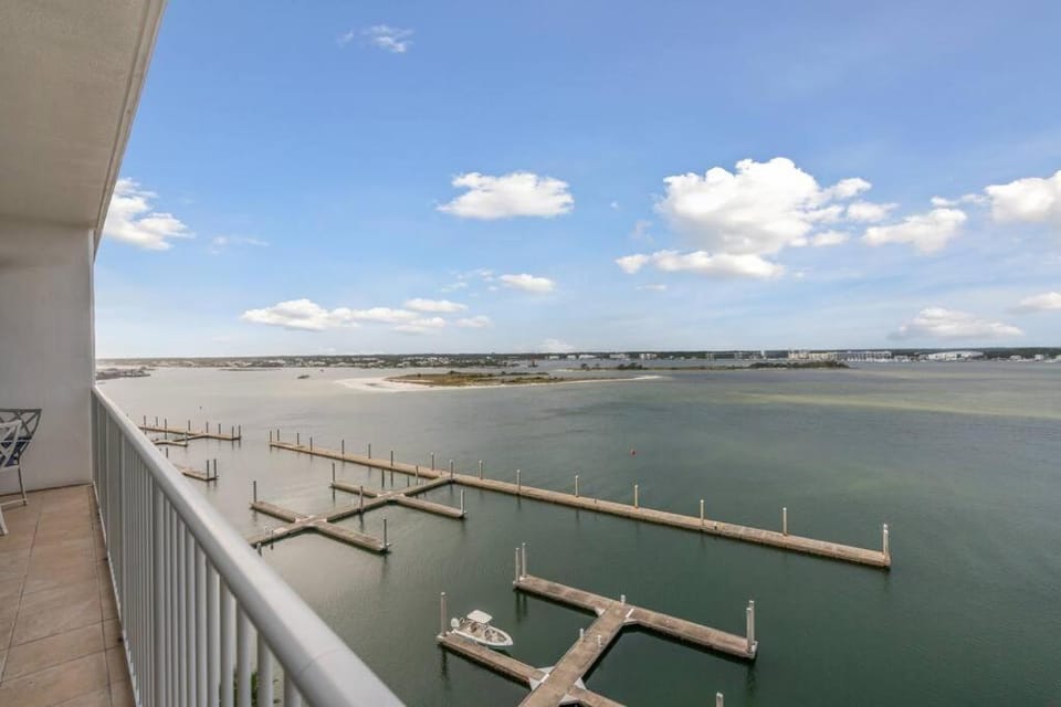 Caribe Resort Bayside Beach Indoor Pools Sleeps 8 House in Orange Beach