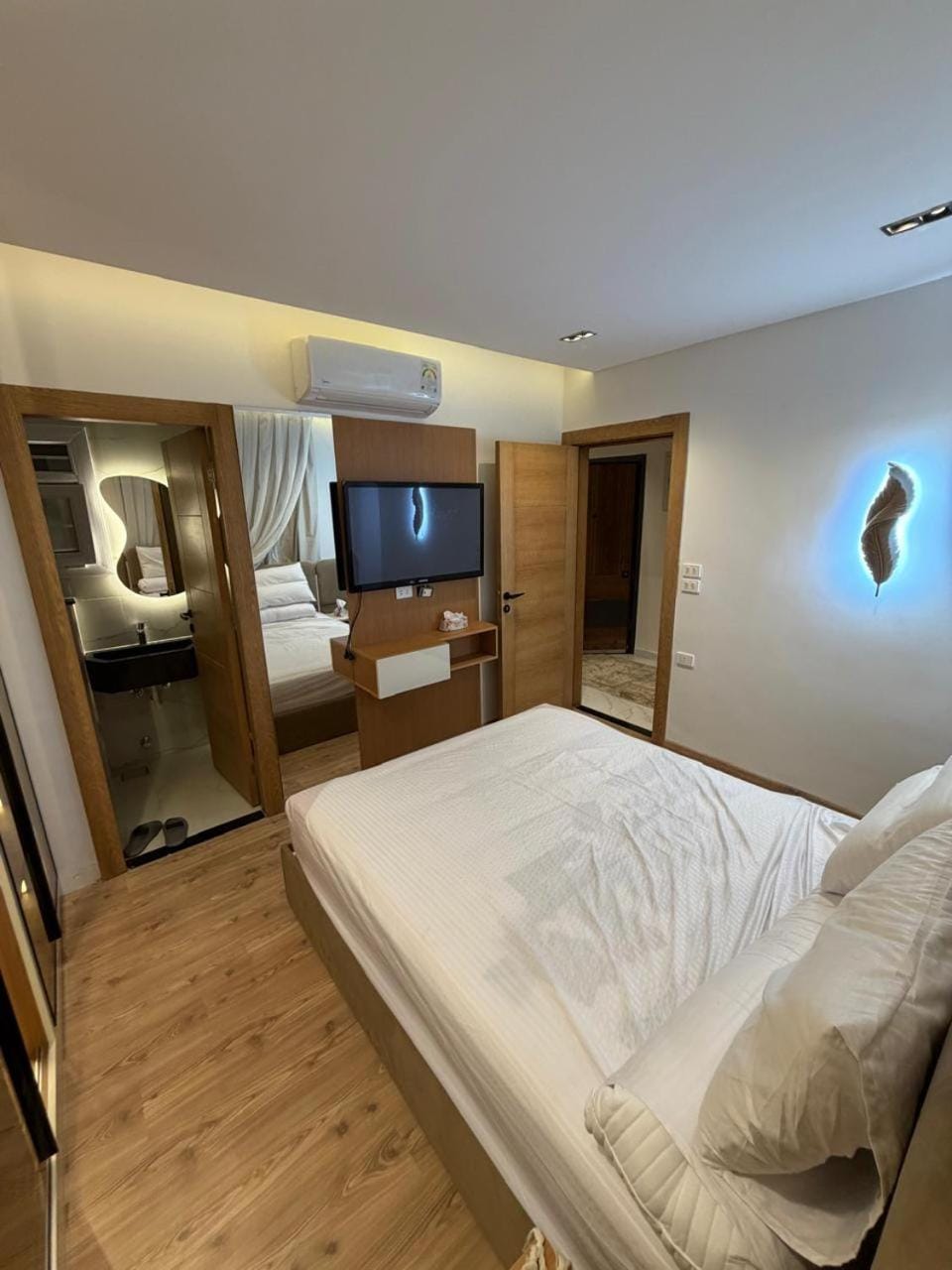 الجيزه حي الدقي شارع مصدق Apartment in Egypt
