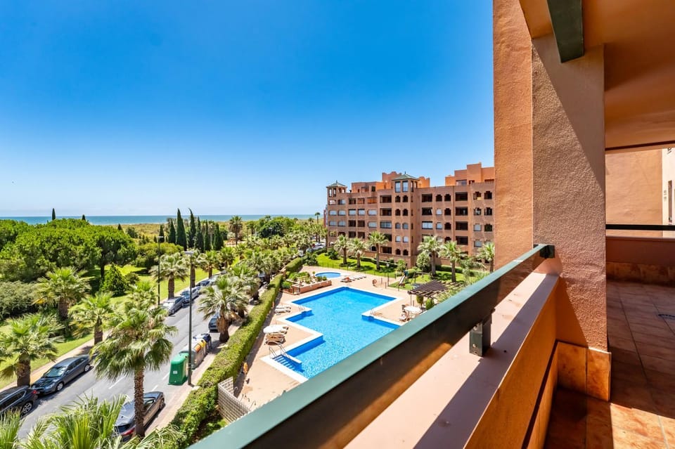 Property building, Balcony/Terrace