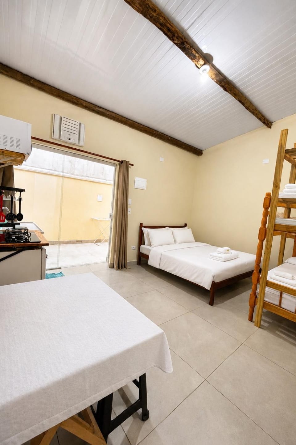 Bed, Photo of the whole room, bunk bed