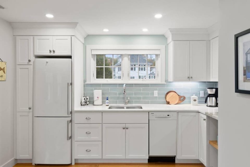 Rockport Studio w/parking|Walk 2 Downtown Rockport Apartment in Rockport