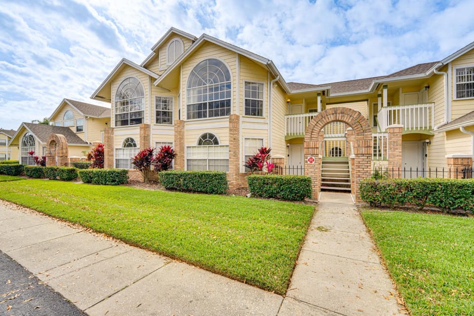 Family Theme Park Hub w/ Pool in Kissimmee House in Kissimmee
