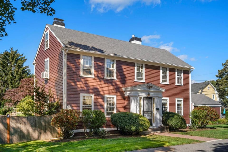 1824 Robert Manning Place|Historic Salem|Parking House in Salem