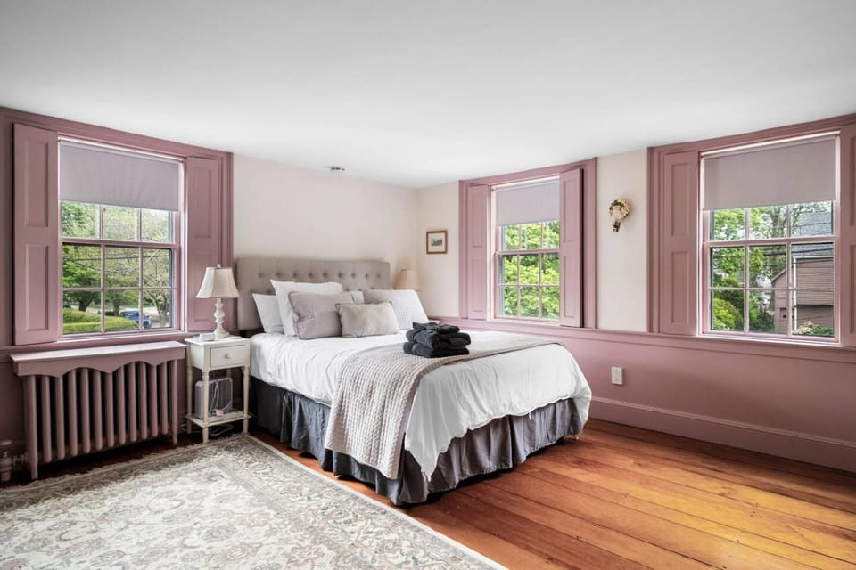1824 Robert Manning Place|Historic Salem|Parking House in Salem