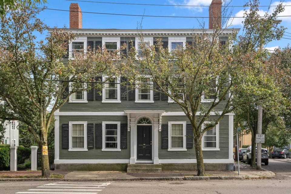 1803 Salem 1BR | Walk to Haunted Happenings Apartment in Salem