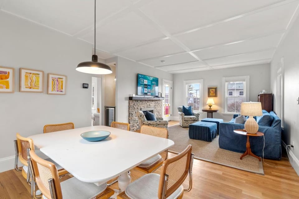The Mariner|Family Friendly|Backyard|Walk 2 Beach House in Gloucester