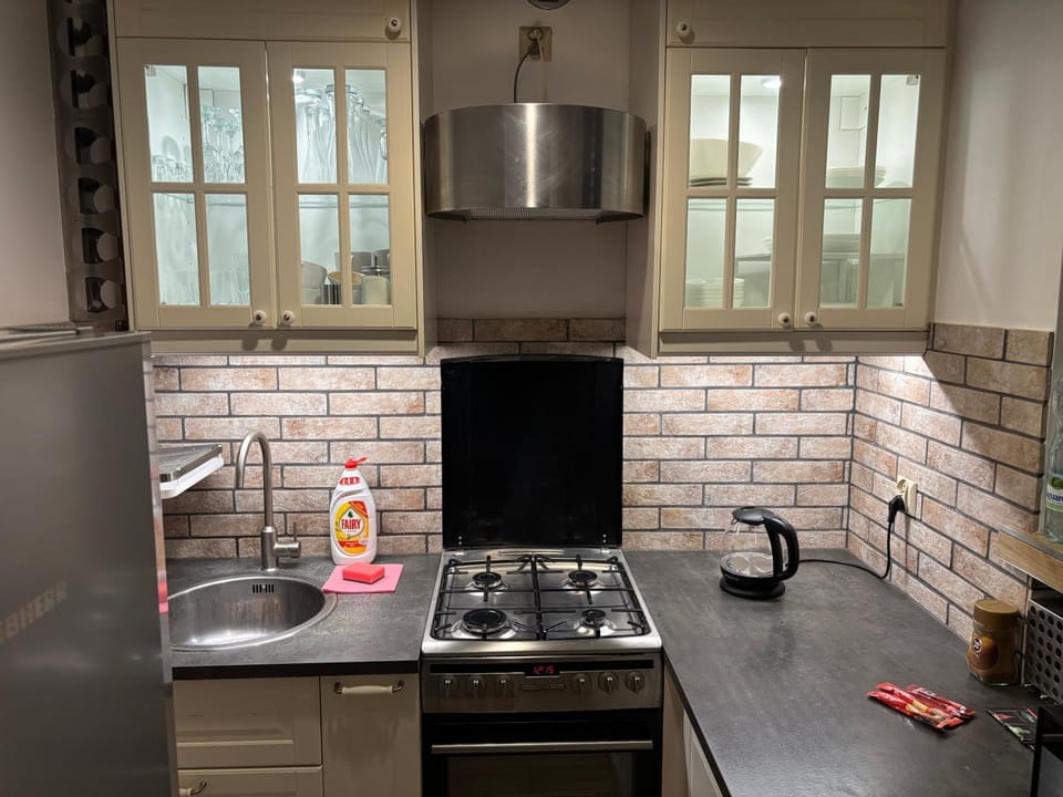 oven, kitchen