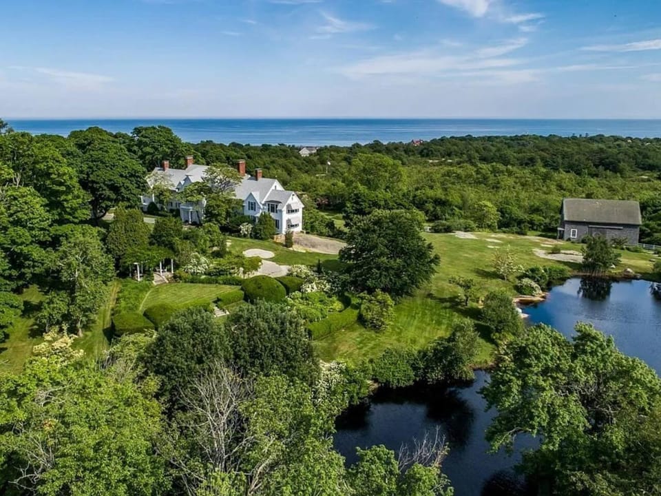 Cranberry Hill | 9 BR 22 Acre Estate | Sleeps 24 House in Gloucester
