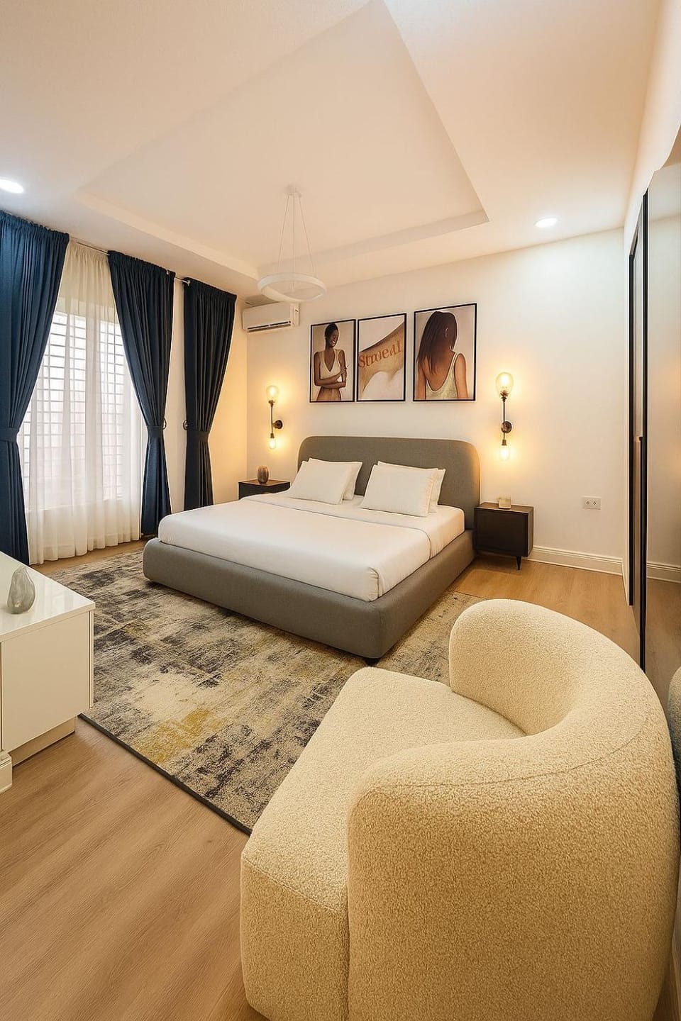 Seating area, Bedroom