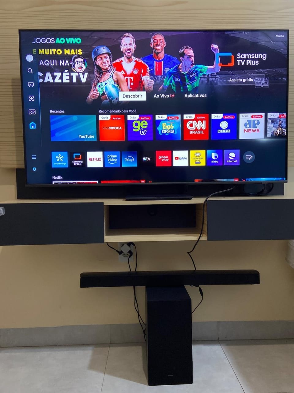 Communal lounge/ TV room, TV and multimedia, Living room, Evening entertainment