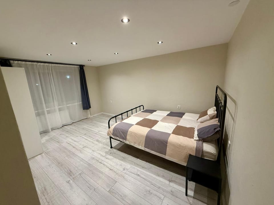 Bed, Bedroom, wardrobe
