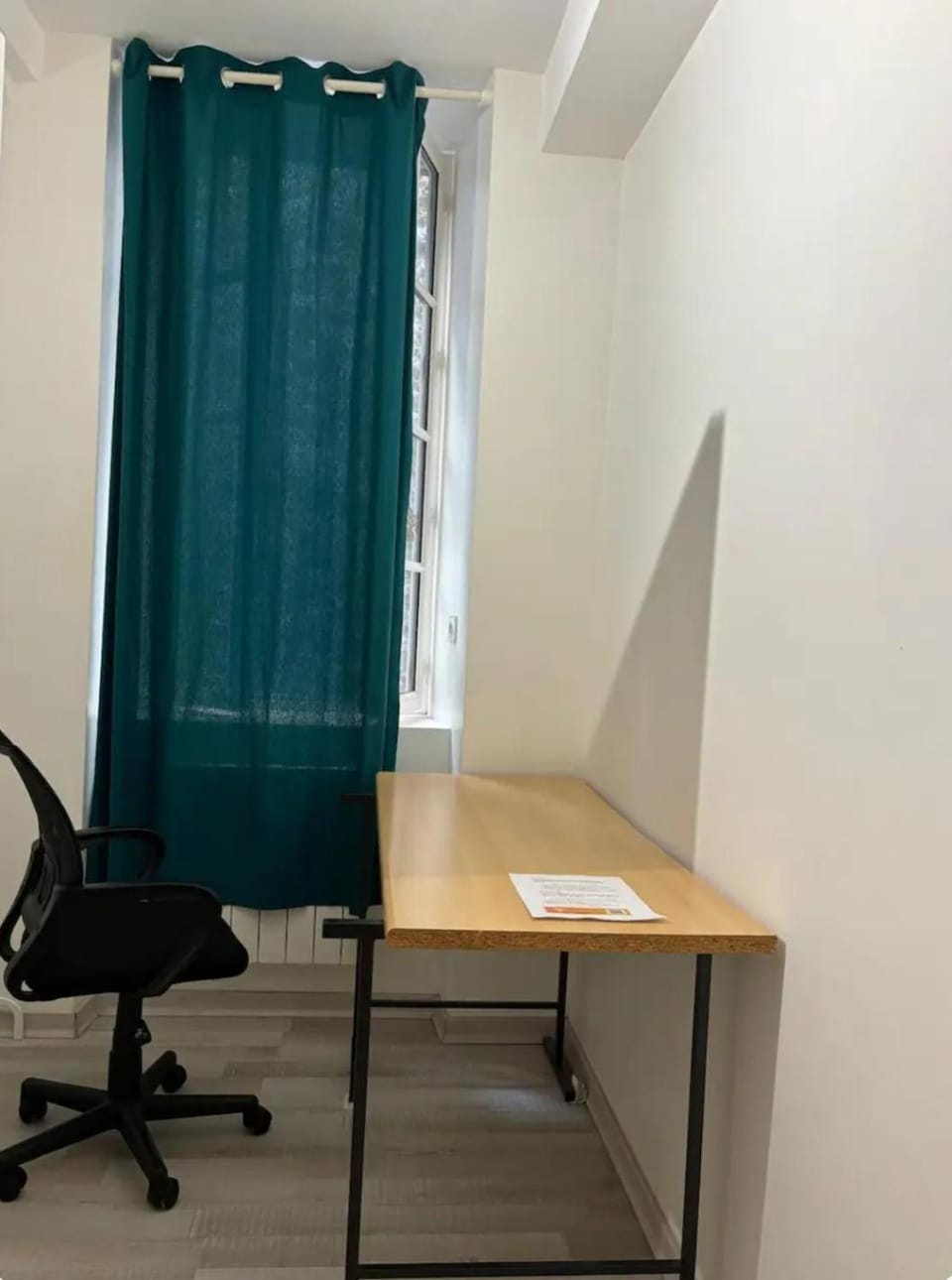 Dans centre villa appartement en colocation Bed and Breakfast in Chambery