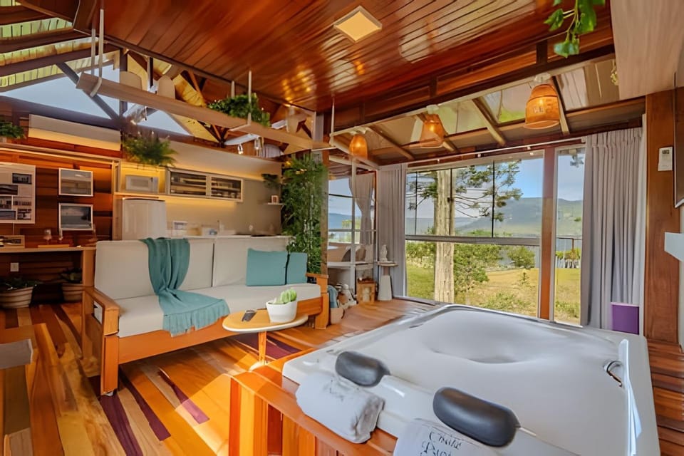 Com Banheira de Hidromassagem e Uma Vista Incrível Chalet in State of Santa Catarina