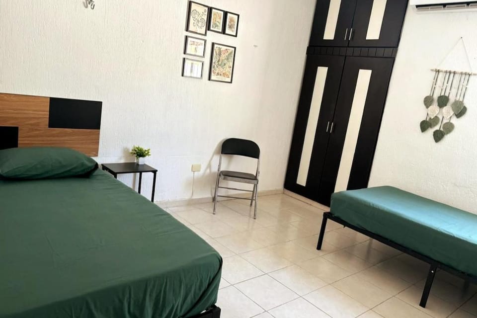Elohim Airport House House in Merida