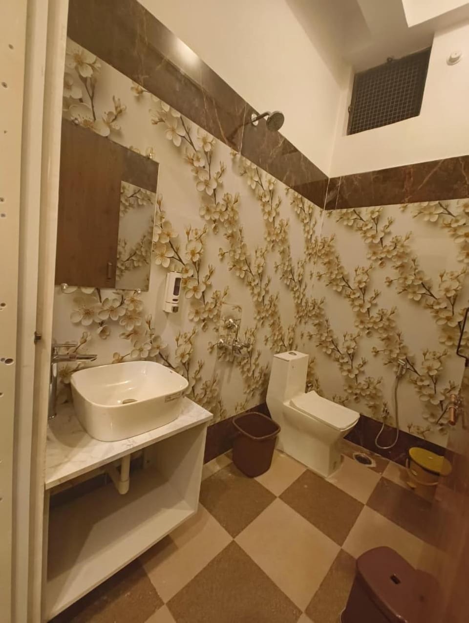Arohan stay Bed and Breakfast in Uttar Pradesh